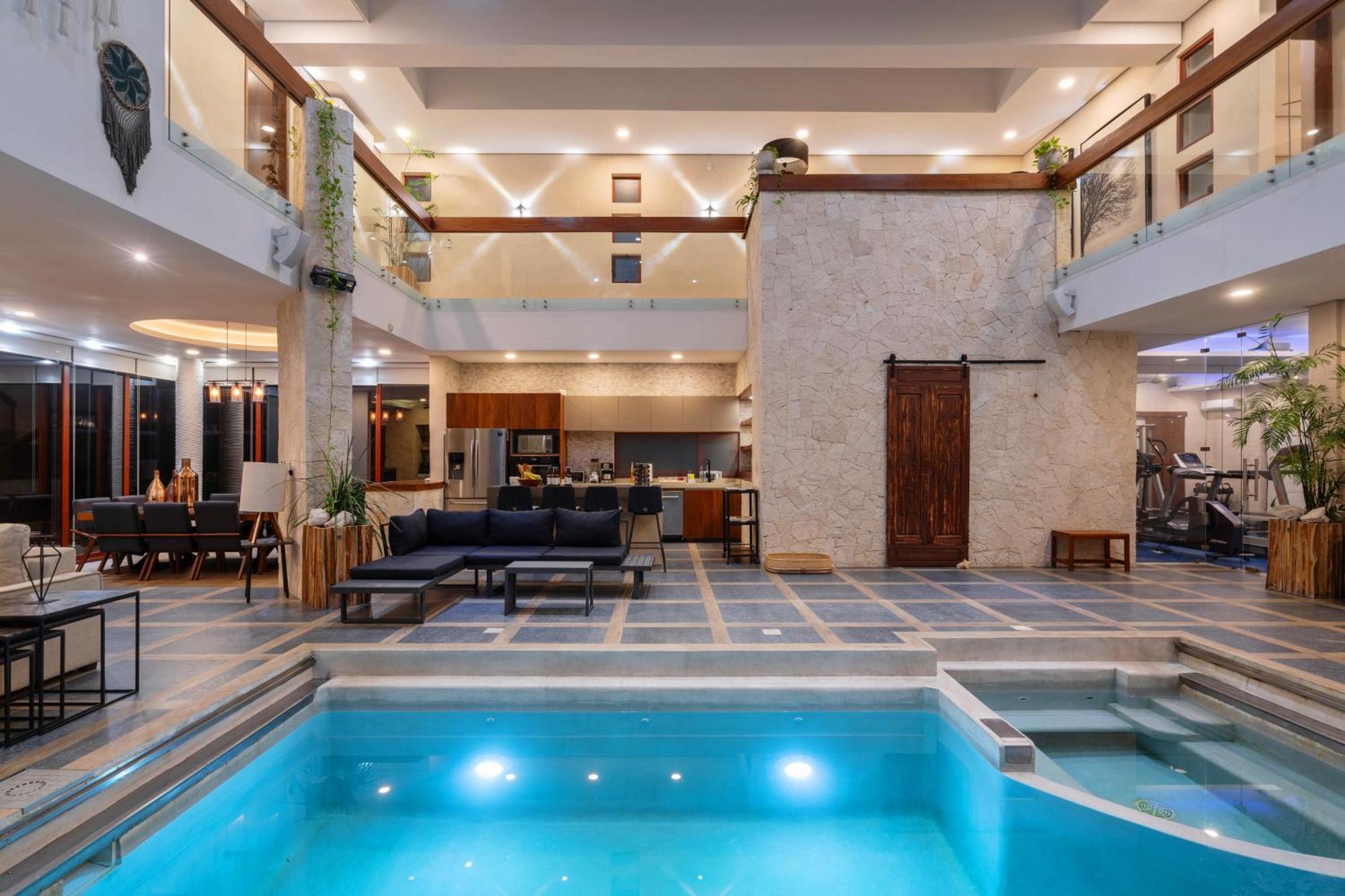 Tikal Villa